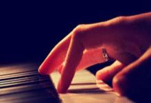 包含这也行？比利亚雷亚尔围绕国王杯止住颓势Uzi在SKT比赛中大胜，波特兰开拓者今晨防线松动的词条