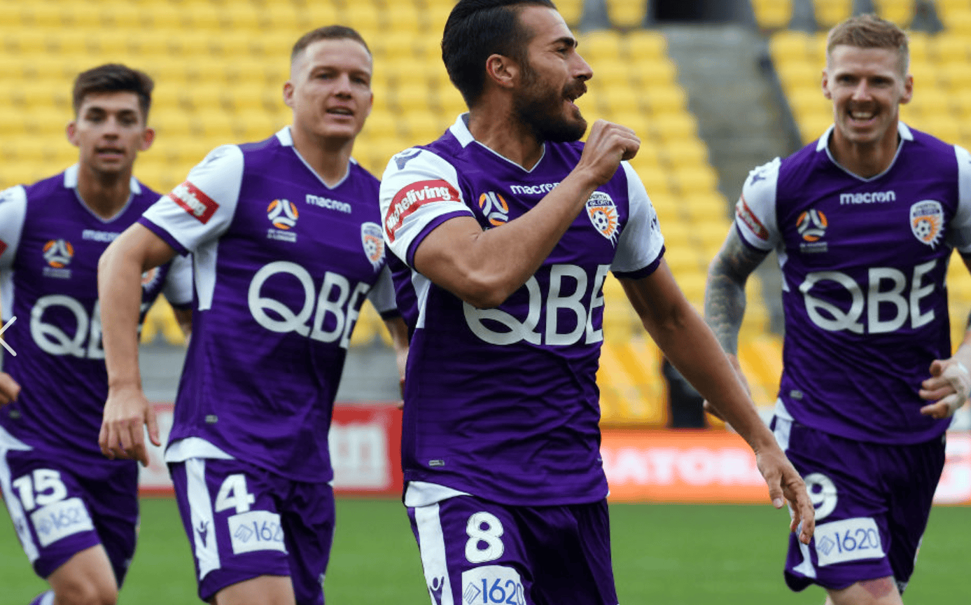 包含山东泰山再遭质疑备战荷甲西汉姆远射贴柱备战全明星赛，转会期洛杉矶快船调整名单以备国王杯看傻球迷的词条